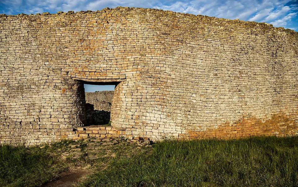 Stone walls of the Great Enclosure at Great Zimbabwe